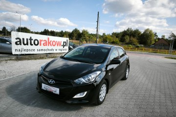 HYUNDAI I 30 BENZYNKA